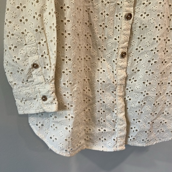 Cream Eyelet Button-Up Shirt - no size tag - Picture 2 of 7